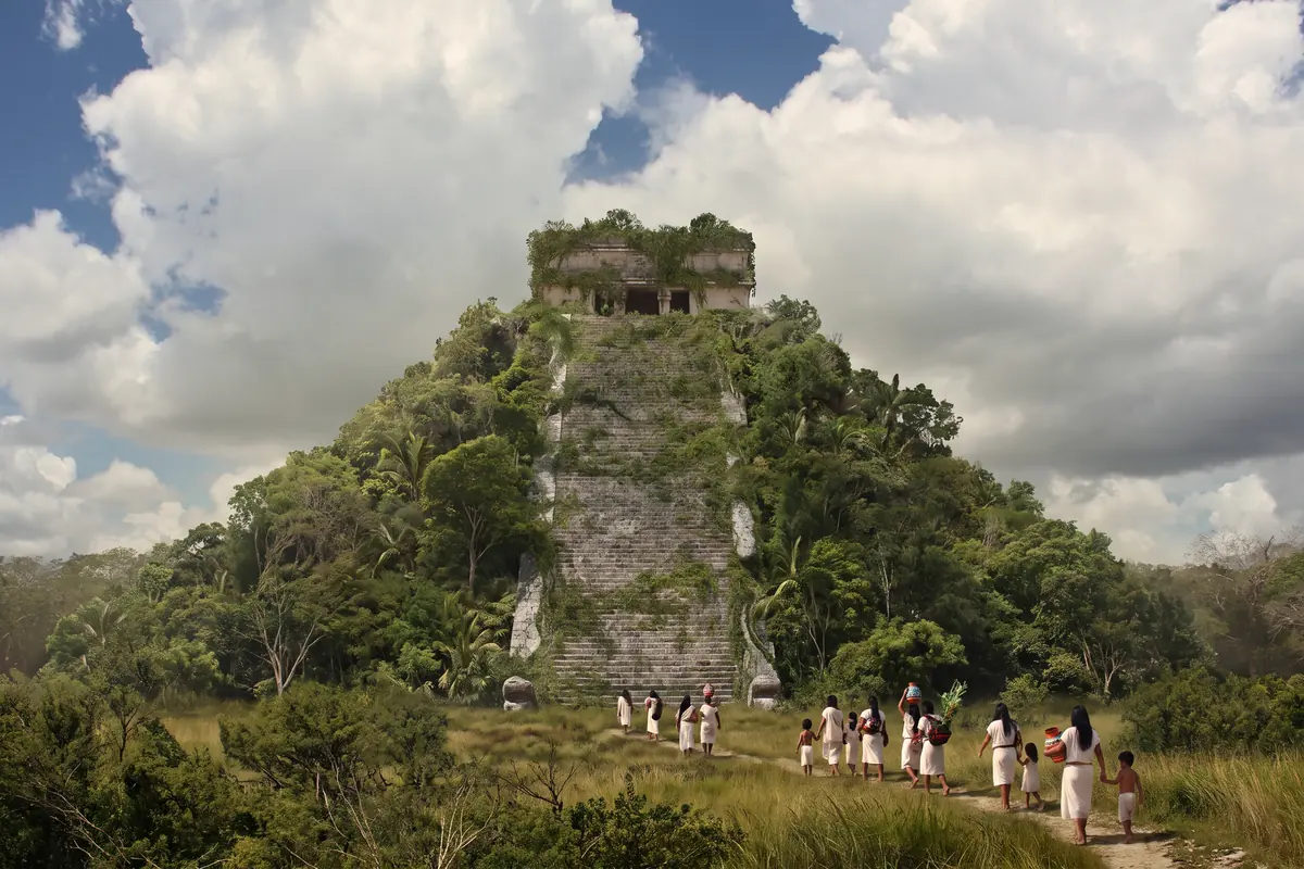 KI-Vision: die überwucherte Kukulcán-Pyramide um 1550, Bäume auf den Stufen, nur die Treppe und der Tempel schauen heraus, Maya-Pilger in weißer Baumwolle mit Gefäßen auf dem Weg zur Heiligen Cenote